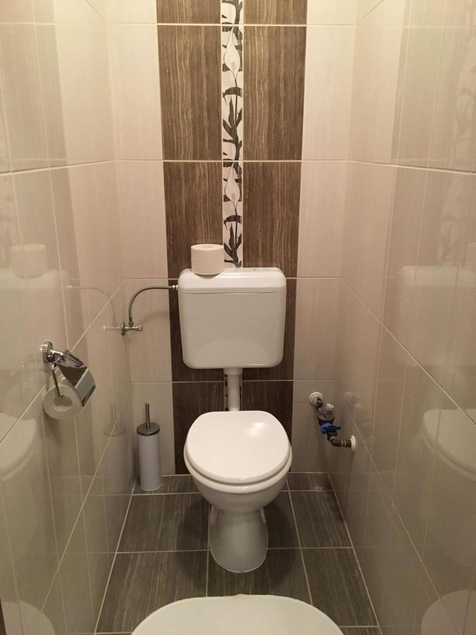 My Home Apartman ไฮจ์ดุสโซบอสโล ภายนอก รูปภาพ
